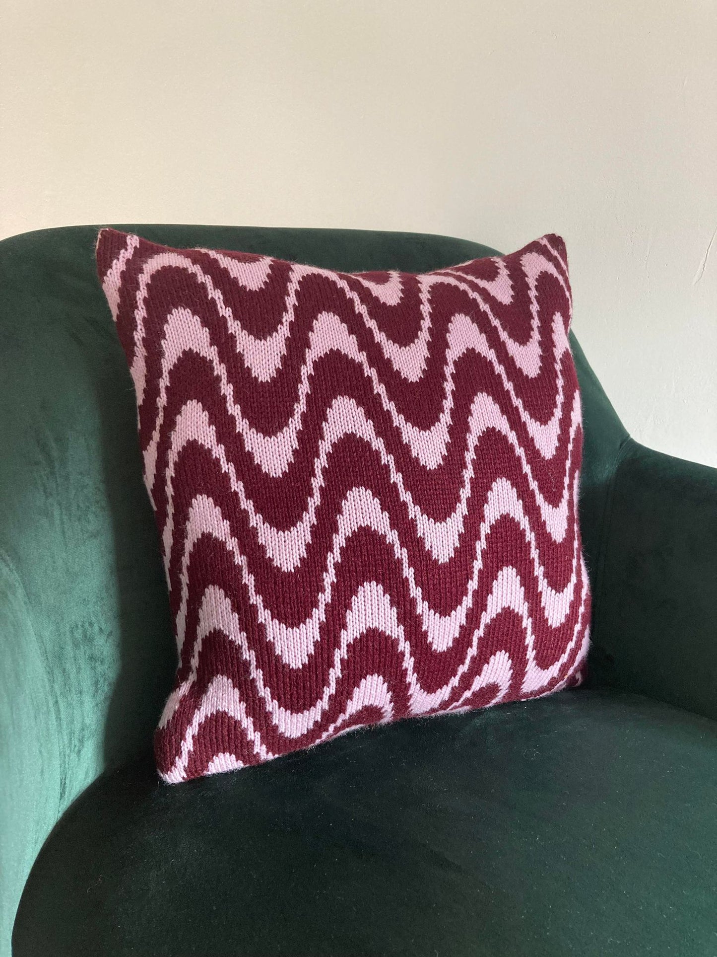Medium Cushion - Shockwave - All Colours