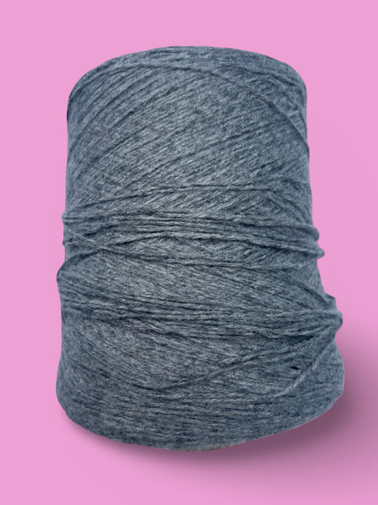 Grey 4 ply acrylic yarn - 440g